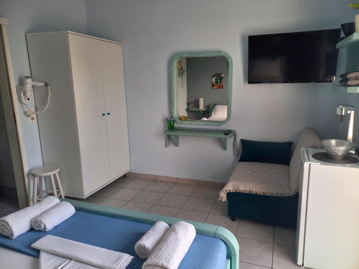 Mulberry House Hotel Elafonissos Bagian luar foto